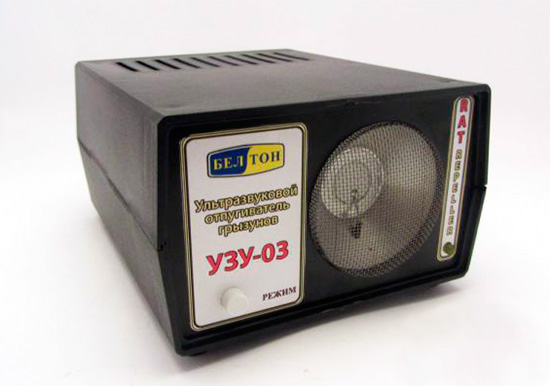 Ein recht leistungsstarkes Ultraschall-Nagetiervertreibungsgerät UZU-03