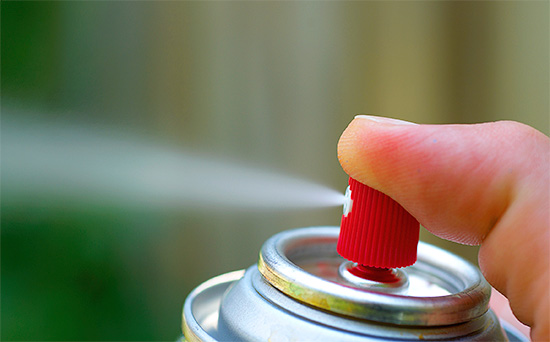 Insgesamt sind gebrauchsfertige Aerosol-Präparate den Konzentraten der oben genannten Insektizide in Bezug auf Wirksamkeit und Wirtschaftlichkeit unterlegen. Insgesamt sind gebrauchsfertige Aerosol-Präparate den Konzentraten der oben genannten Insektizide in Bezug auf Wirksamkeit und Wirtschaftlichkeit unterlegen.