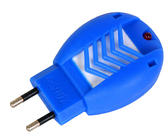 Es ist zu bedenken, dass man bei eingeschaltetem elektrischen Verdampfer die Dämpfe des Insektizids einatmen muss...