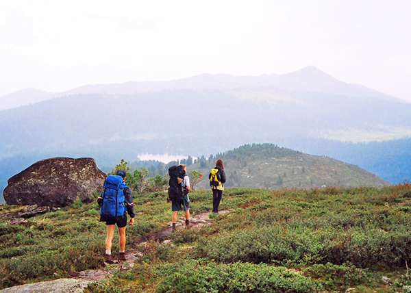 Auf manchen Wanderwegen liegt die nächste Ortschaft hunderte Kilometer von den Touristen entfernt... Auf manchen Wanderwegen liegt die nächste Ortschaft hunderte Kilometer von den Touristen entfernt...