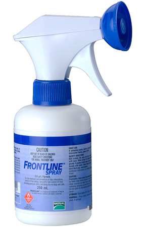 Exemple : spray antipuces pour chiens Frontline.