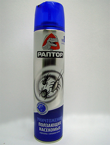 L'aérosol Raptor est un produit populaire pour lutter contre les punaises de lit, avec une odeur acceptable.