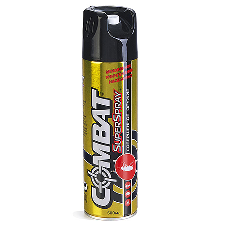 L'aérosol Combat Superspray a une odeur agréable et tue assez bien les punaises de lit