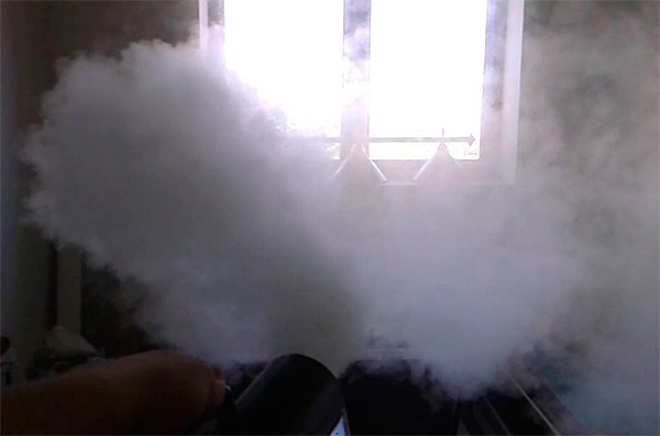 Une seule bombe fumigène Samuro suffit pour éliminer les punaises dans une pièce d'une superficie allant jusqu'à 300 m².